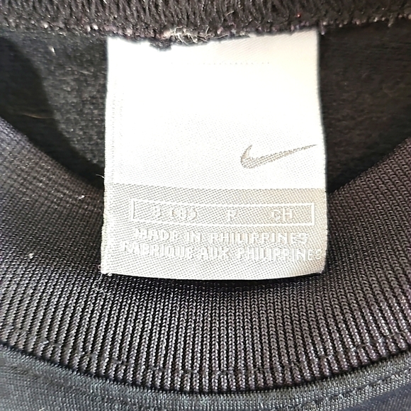 Nike Sweatshirt. - Picture 3 of 5